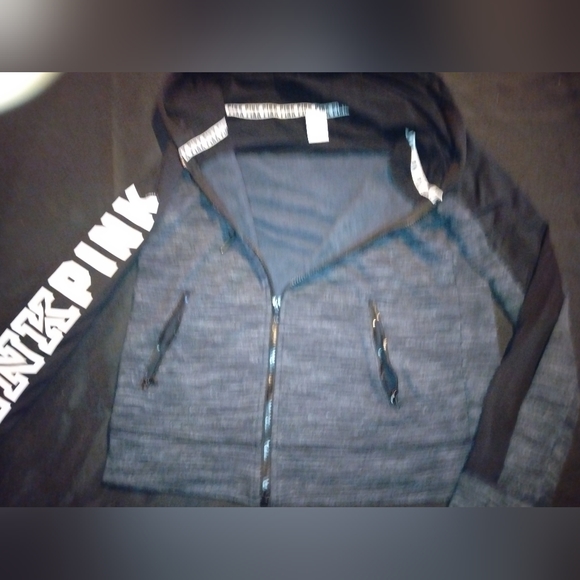 Pink Ultimate zip up hoodie sz medium - Picture 7 of 7